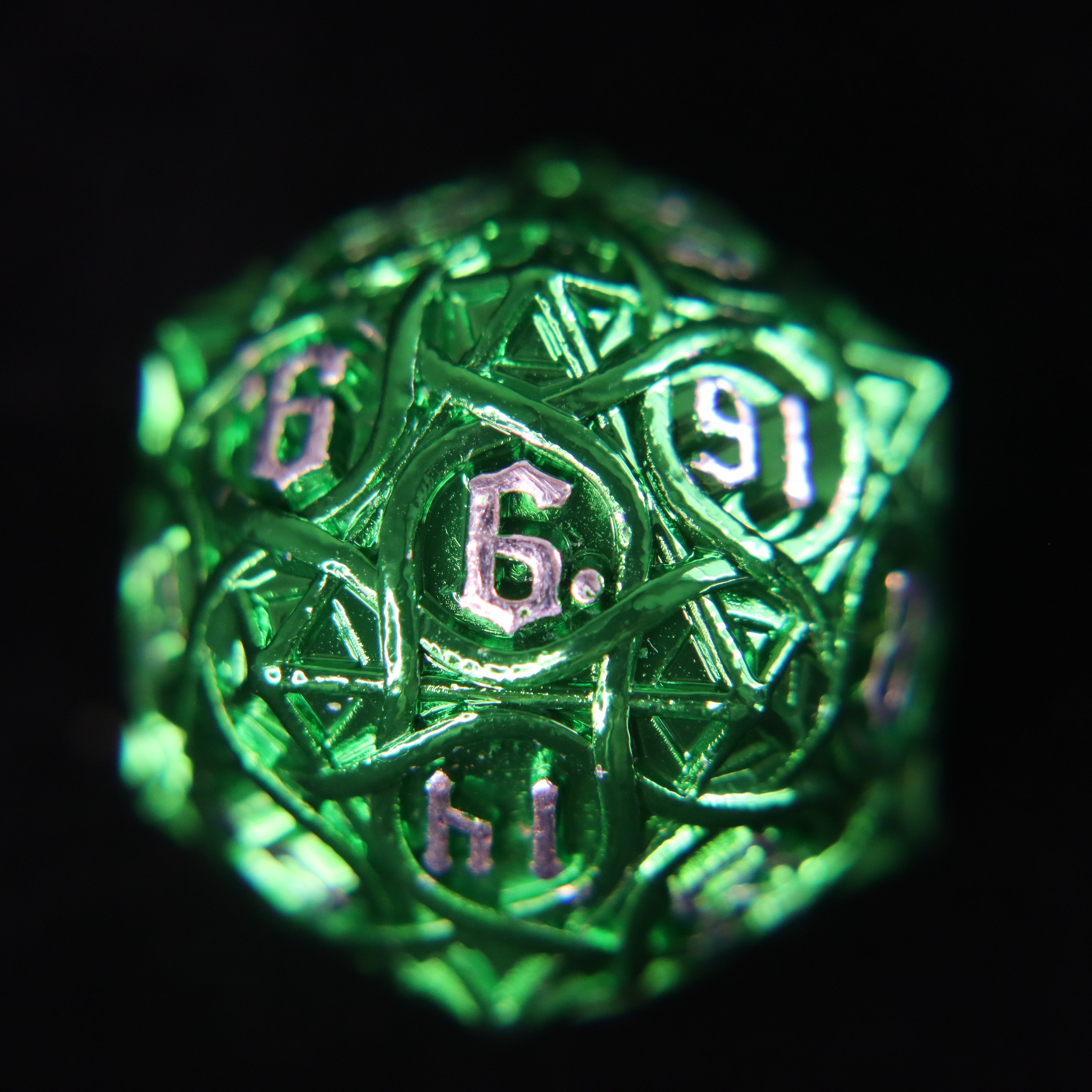 Metal Mazes : Emerald Metal Dice