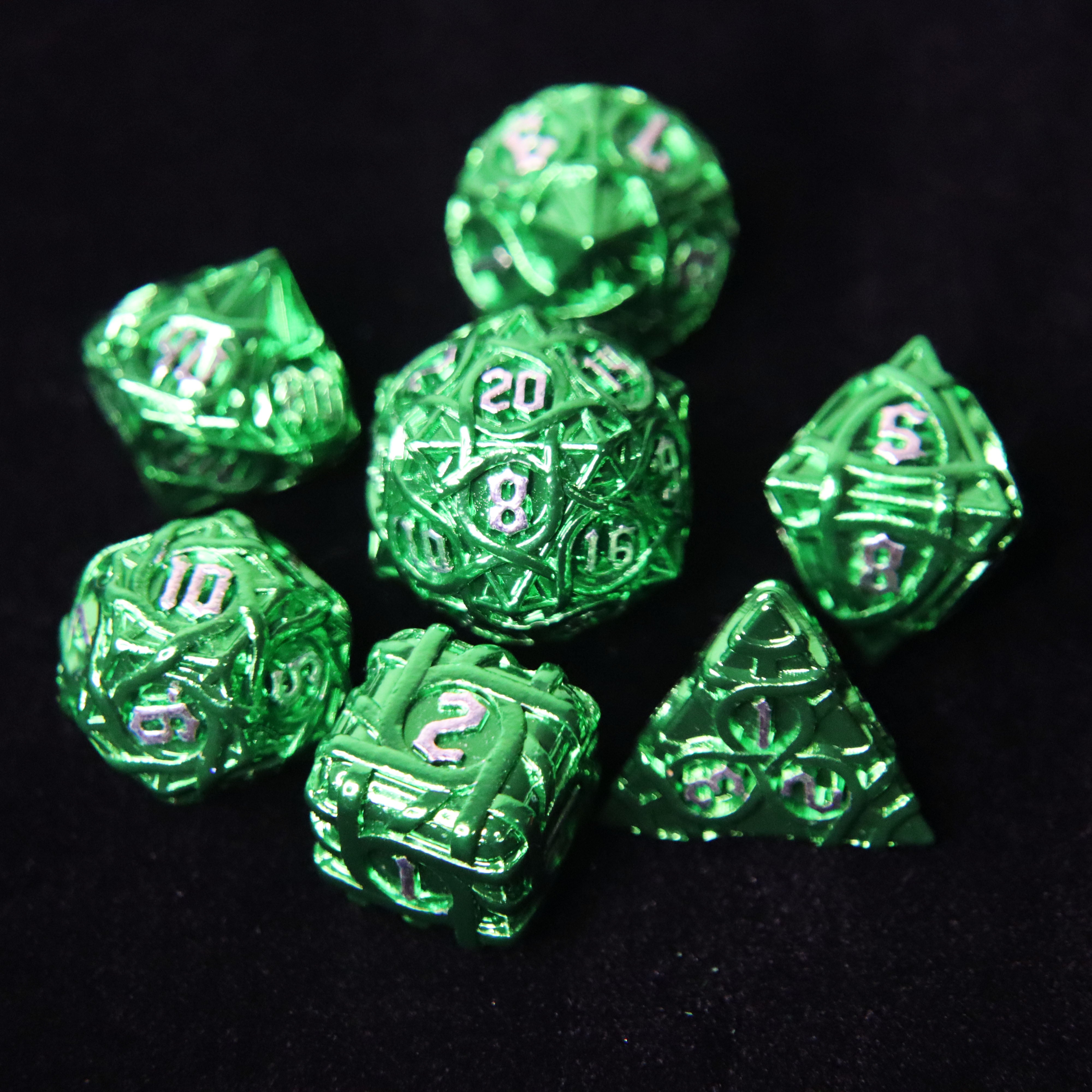 Metal Mazes : Emerald Metal Dice